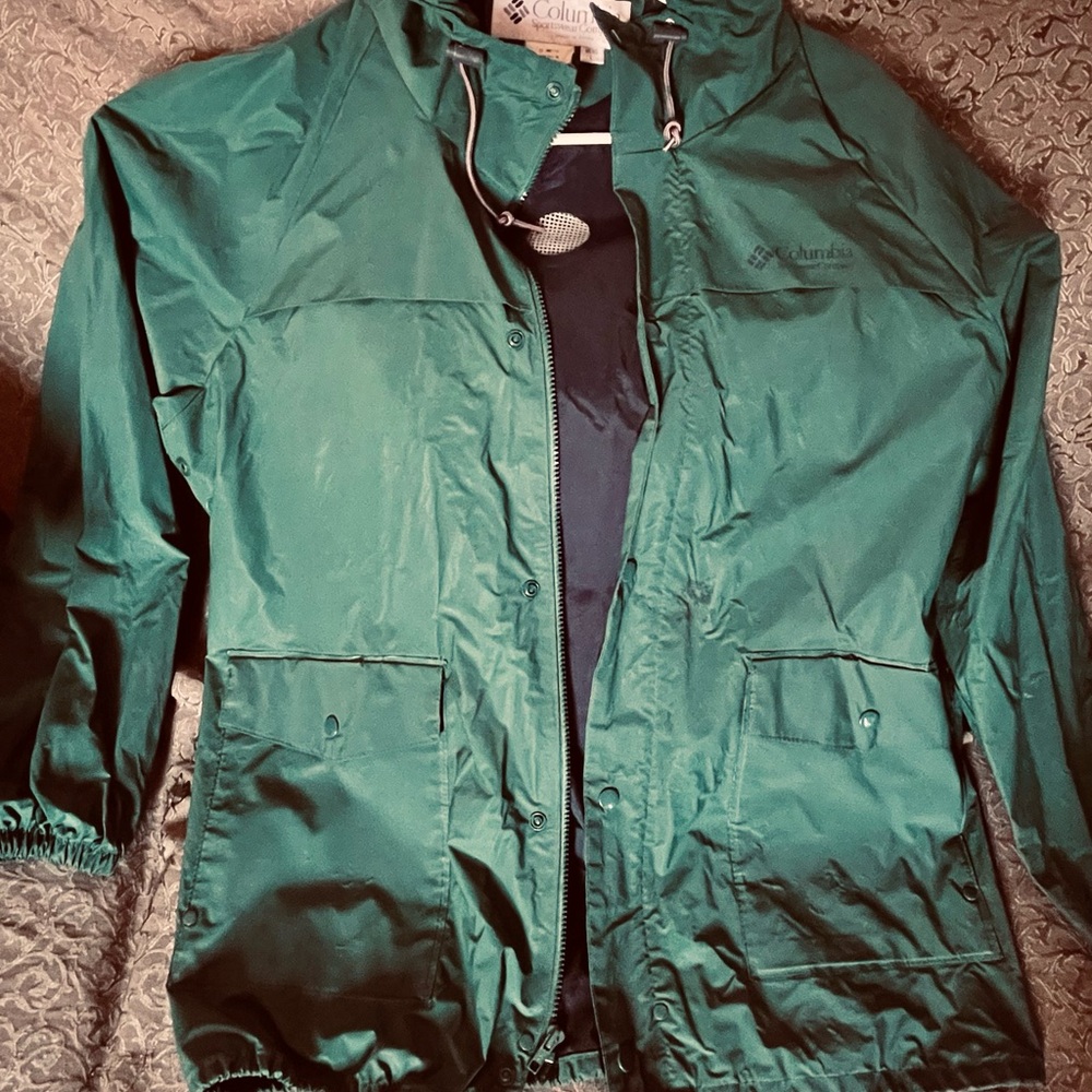 Columbia Green Windbreaker Lightweight Water-Resistant Jacket